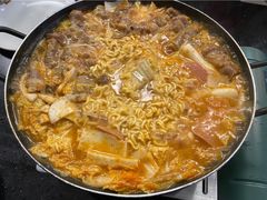 -炙韩料理·部队锅专门店