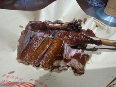 招牌油烫鹅-六合居·明厨亮灶餐厅(成双大道店)