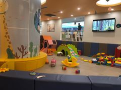 -戊辰亲子游泳俱乐部