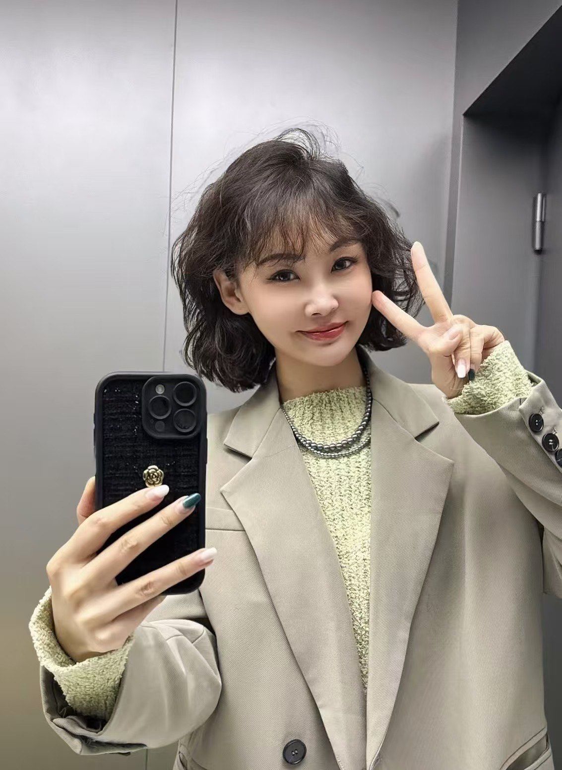 短发烫发也很好看