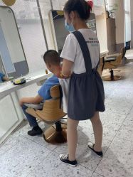 -PE SALON 