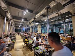 大堂-胡四哥特色火盆烧烤(总店)