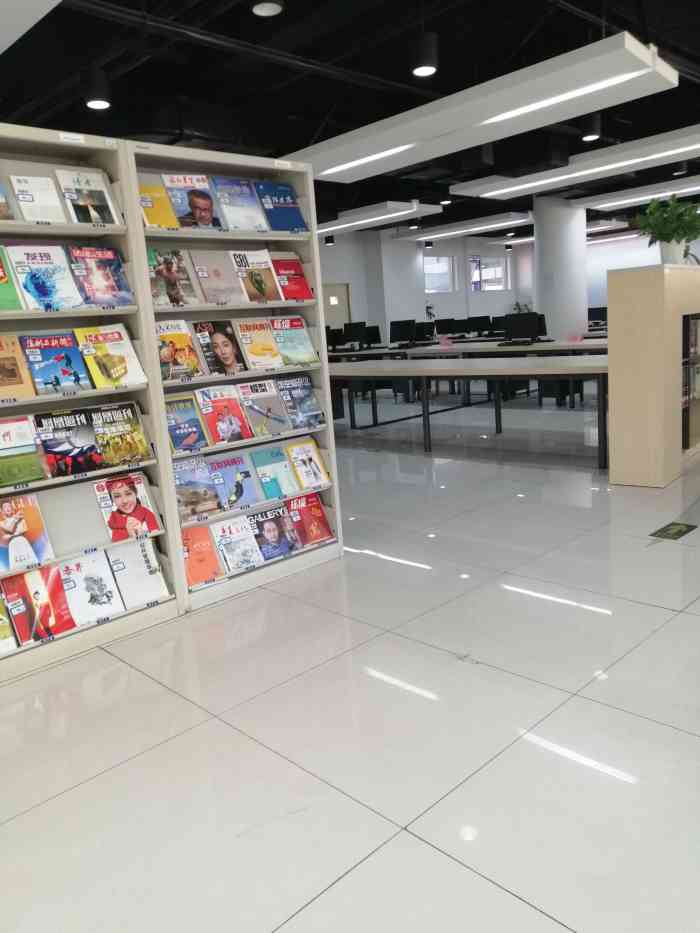 东城区第一图书馆-"第一次来东城区图书馆,不是自己想象中的开.