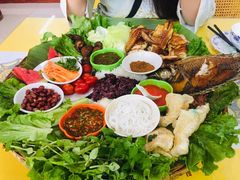 -沐毫傣泐云南菜孔雀宴•手抓饭傣味烧烤(曼听公园店)