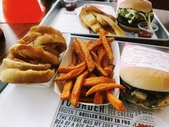 -FATBURGER 特富客汉堡(外交公寓店)