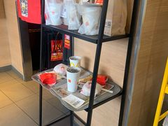 -麦当劳(卫星广场店)
