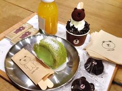 -LINE FRIENDS Garosu-gil Flagship Store