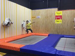-蹦贝运动中心·蹦床·攀岩·闯关(龙岗店)