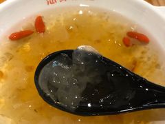木耳炖桃胶-恋萍小吃(时代店)