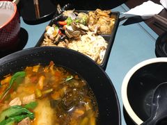 -八月美食小馆(银泰城总店)