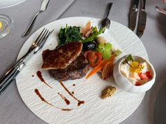 M6和牛牛里脊配香煎鹅肝-Da Ivo哒伊沃意大利魔镜餐厅(外滩店)