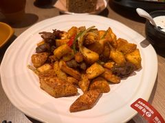 -耶里夏丽·新疆菜·28年喀什老馆(田林东路店)