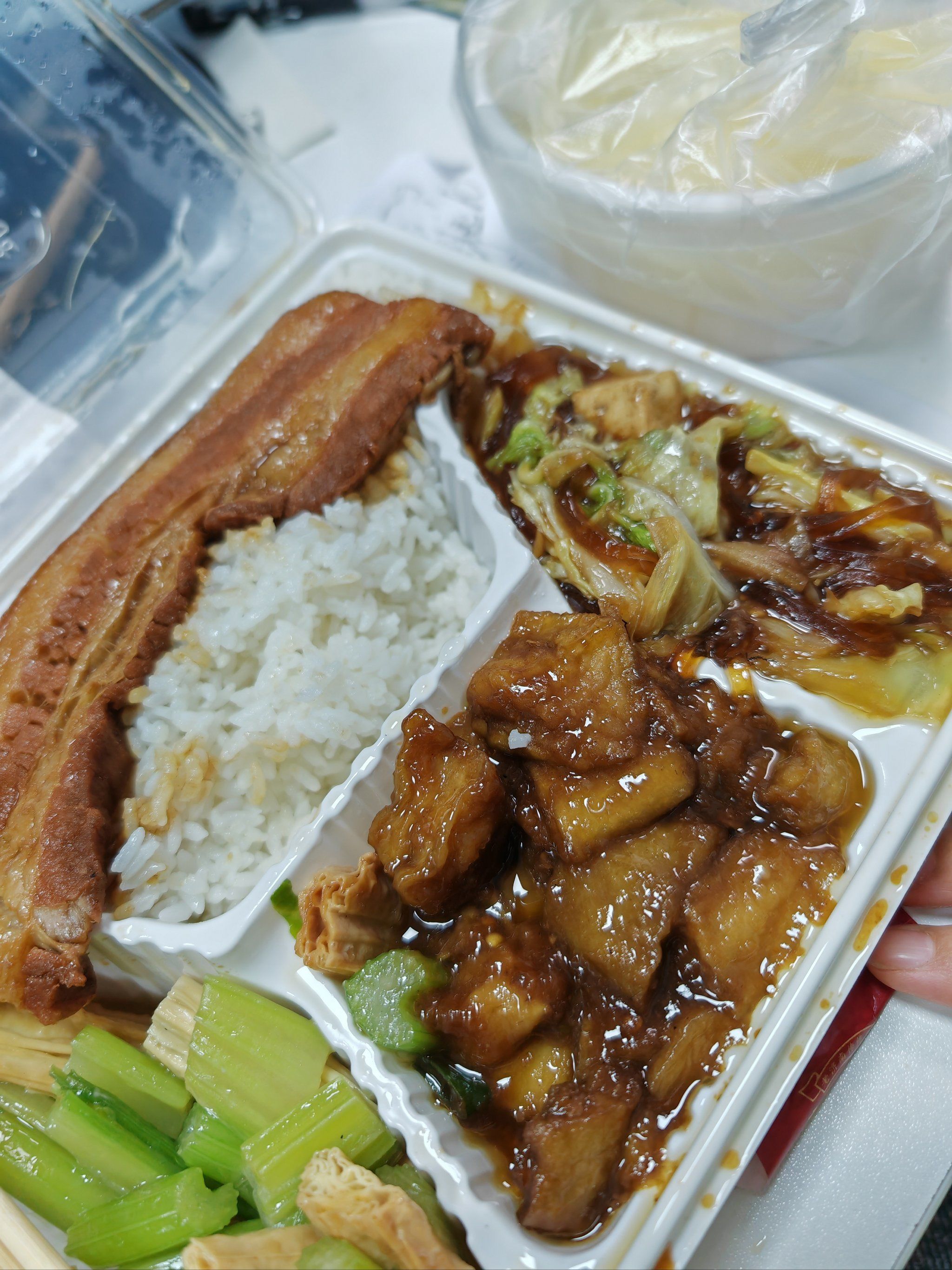 午餐新招～简易盒饭