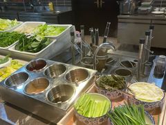 -南郊宾馆·风味自助餐厅·山东十六地市特色菜