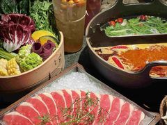 -老石黑山羊毛驴肉火锅(金凯广场店)