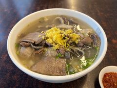 -潮镇老尾牛杂(环城西路店)