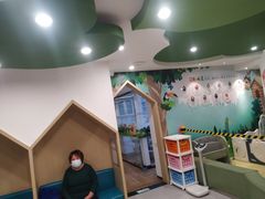 -极橙儿童齿科矫正中心(奥城店)