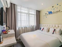 -德全心悦酒店(北京金台路地铁站店)