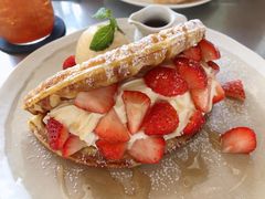 -ROAST coffee & eatery