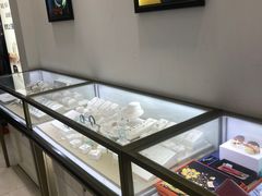 -恒天奢侈品(南泉店)