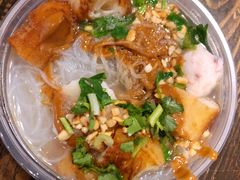 -花儿姐与战哥的美食档