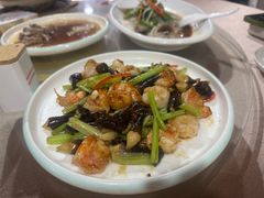 -鲤鱼塘农家山庄