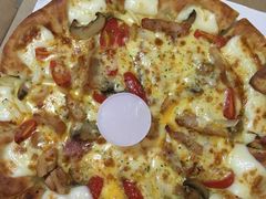 新奧爾良烤肉芝心披薩-必胜客(亦庄宅急送店)