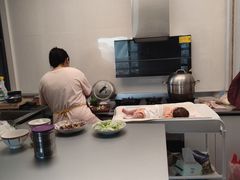 -爱贝尔高端月嫂(母婴护理)