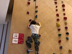 -ROCKPLUS攀岩馆(环宇城店)