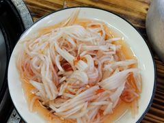 -周良天山牛杂城(天山路总店)