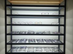 -LOGO眼镜·蔡司品牌折扣店(龙华清湖店)