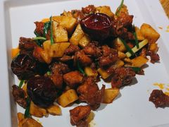 -隔壁老王·家常云南菜(花巷店)