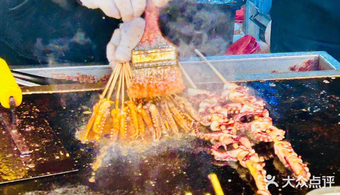 太平街里面一家爆火的烧烤店！
