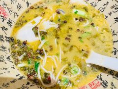 酸菜鱼面-樂天皇朝(怡丰城店)