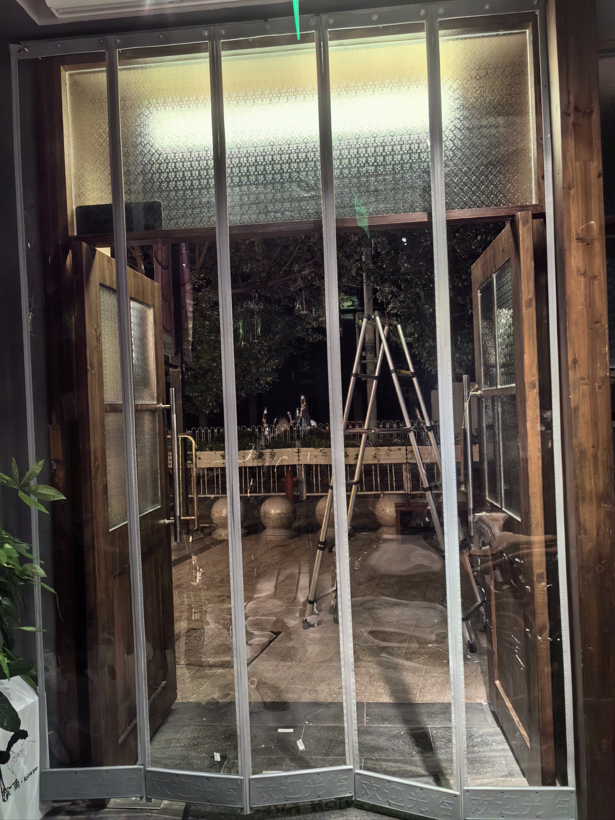 定做安装隔冷挡风磁吸透明门帘四季可用