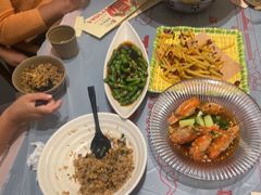 -肥肥虾庄·金牌油焖大虾(汉口城市广场店)
