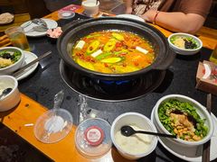 -小饕荟雅安贡椒鱼鲜馆(广福桥店)