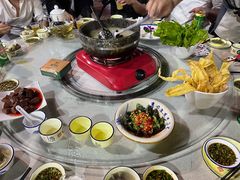 -墨脱石锅椰子鸡•香草鸭•东山羊(大东海店)