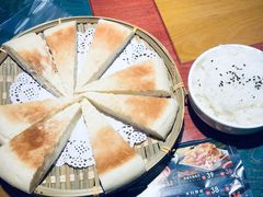 -多嘴超级肉蟹煲(杉杉国潮主题店)