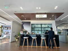 -宁波宝信宝马4S店(江北日湖店)