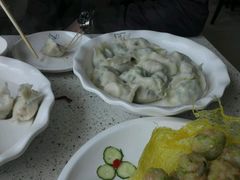 韭菜鸡蛋虾仁-捏上开口笑海鲜水饺(台山街店)