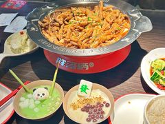 -胖哥俩肉蟹煲(上海悦荟广场店)