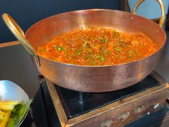 铜锅油焖鸡-Ameigo梅果·云贵川bistro(长宁来福士店)