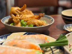 -Cuc Gach Quan Restaurant