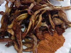 炸菌子-勺子米线·云南传统小吃市集(四方街店)