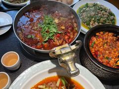 -万重锦·人文川菜馆(骡马市店)