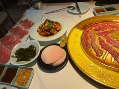 澳洲雪花方切肉-猪啊牛呀羊啊铜盘烤肉(正大广场店)