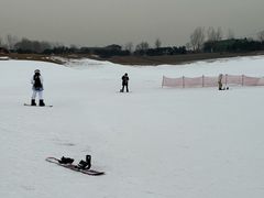 -华彬猛犸滑雪场