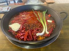 -黄潇洒老火锅(九眼桥宏济巷店)