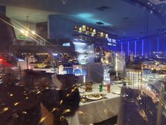 -云顶旋转自助景观餐厅